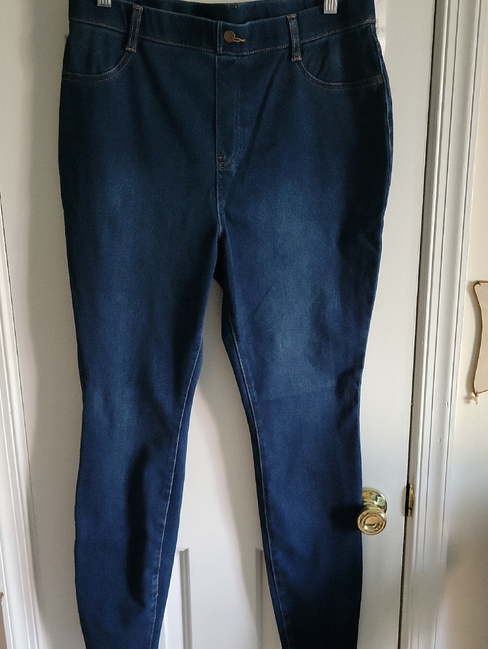 Time and Tru Skinny Jeans in Dark Blue Wash